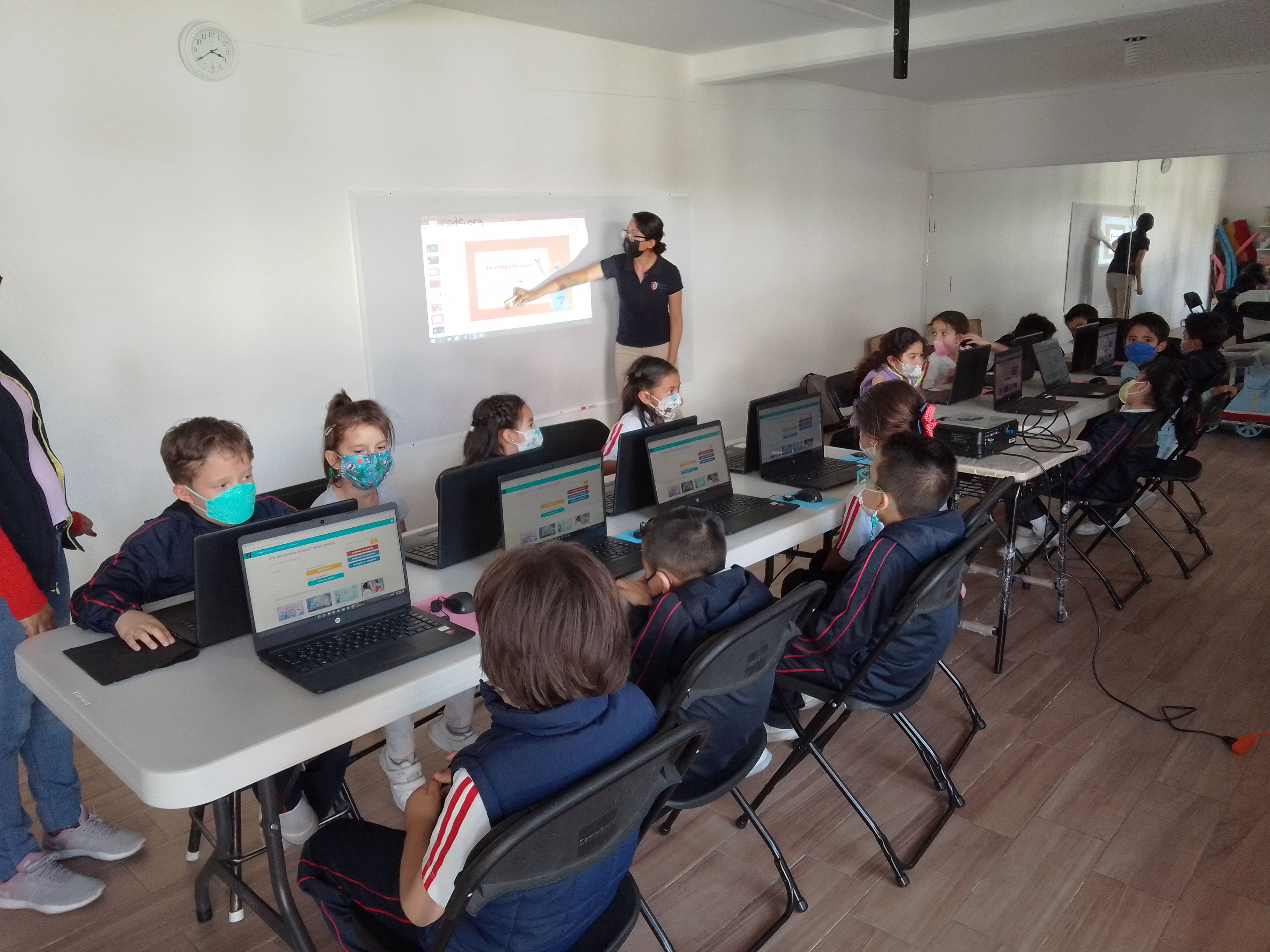 Colegio Universo, San Pedro Cholula, Puebla - Maternal y Pre-Kinder - Kinder 1, 2 y 3 - Primaria - educación bilingüe